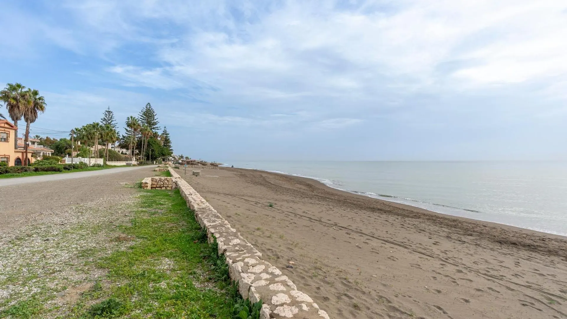 Gran Jardin Frente Al Mar Villa Rincon de la Victoria